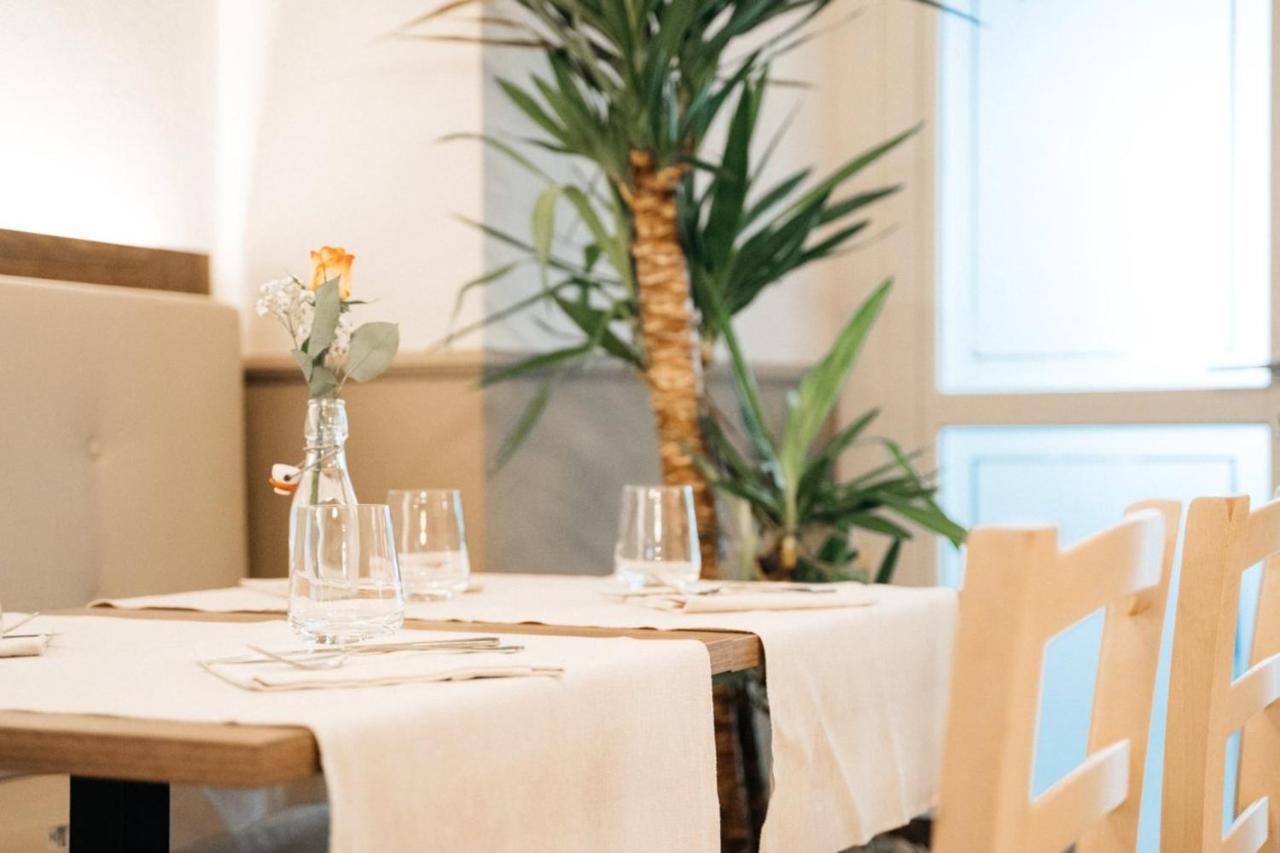 Le Lanterne Hotel Borgo San Dalmazzo Buitenkant foto