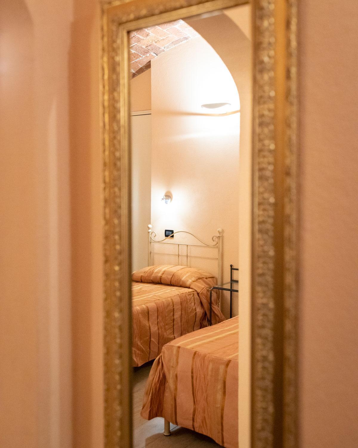 Le Lanterne Hotel Borgo San Dalmazzo Buitenkant foto