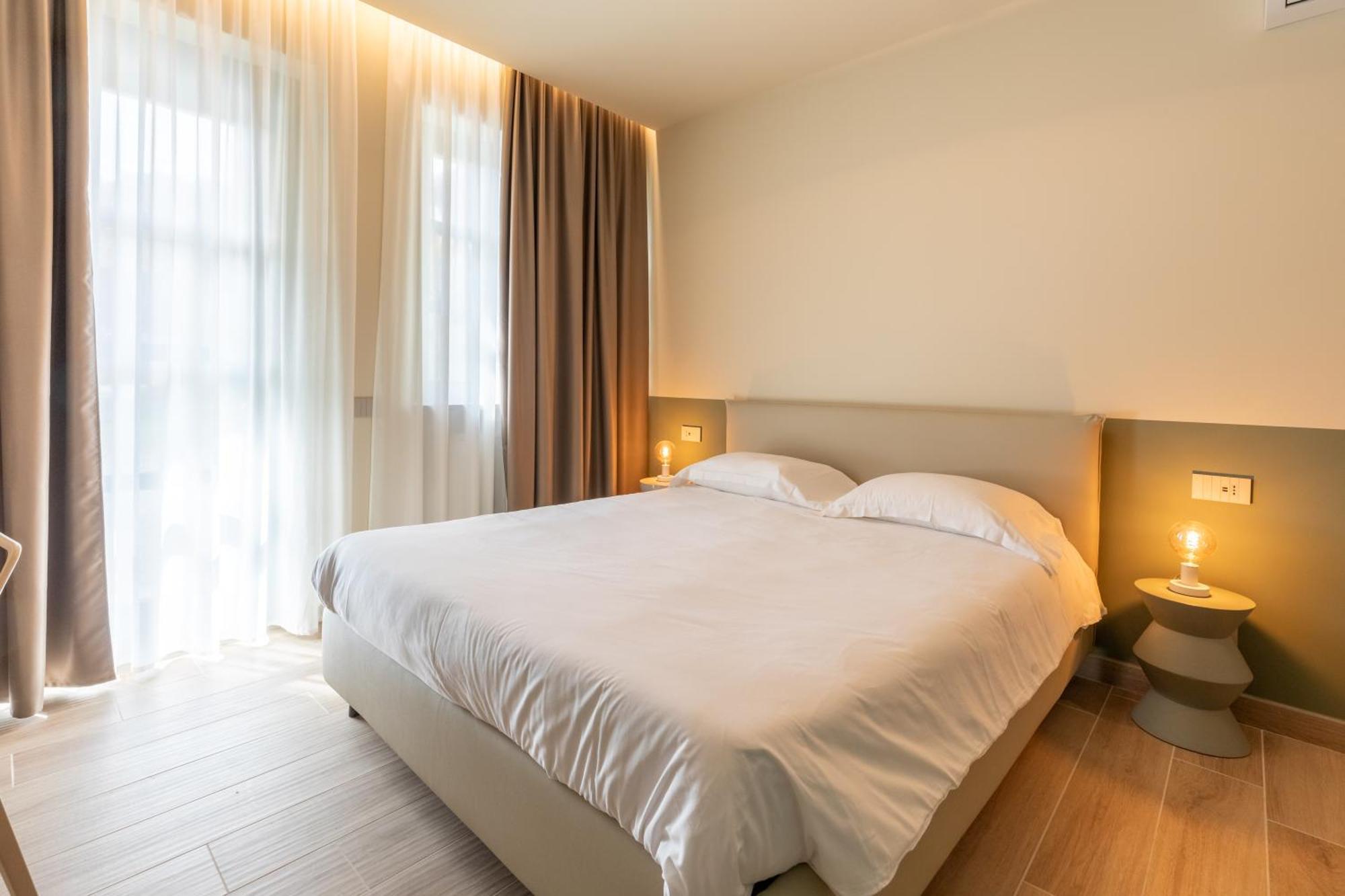 Le Lanterne Hotel Borgo San Dalmazzo Buitenkant foto